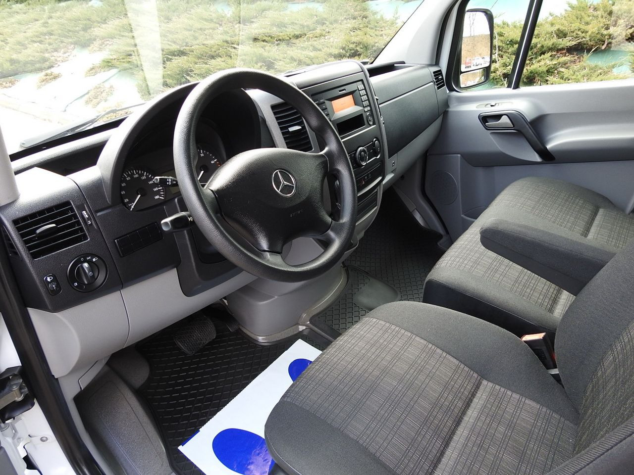 MERCEDES SPRINTER 316 THREE-WAY TIPPER  CRUISE CONTROL AUTOMATIC TRANSMISSION  AIR CONDITIONING  160HP - Furgone ribaltabile: foto 2 MERCEDES SPRINTER 316 THREE-WAY TIPPER  CRUISE CONTROL AUTOMATIC TRANSMISSION  AIR CONDITIONING  160HP - Furgone ribaltabile: foto 2