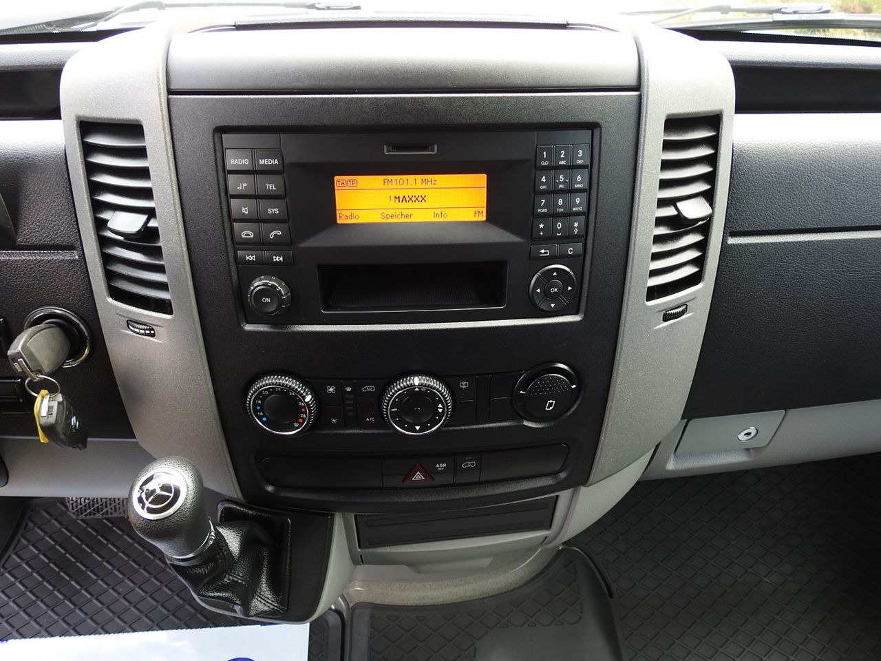 Furgone ribaltabile MERCEDES SPRINTER 316 THREE-WAY TIPPER  CRUISE CONTROL AUTOMATIC TRANSMISSION  AIR CONDITIONING  160HP: foto 31