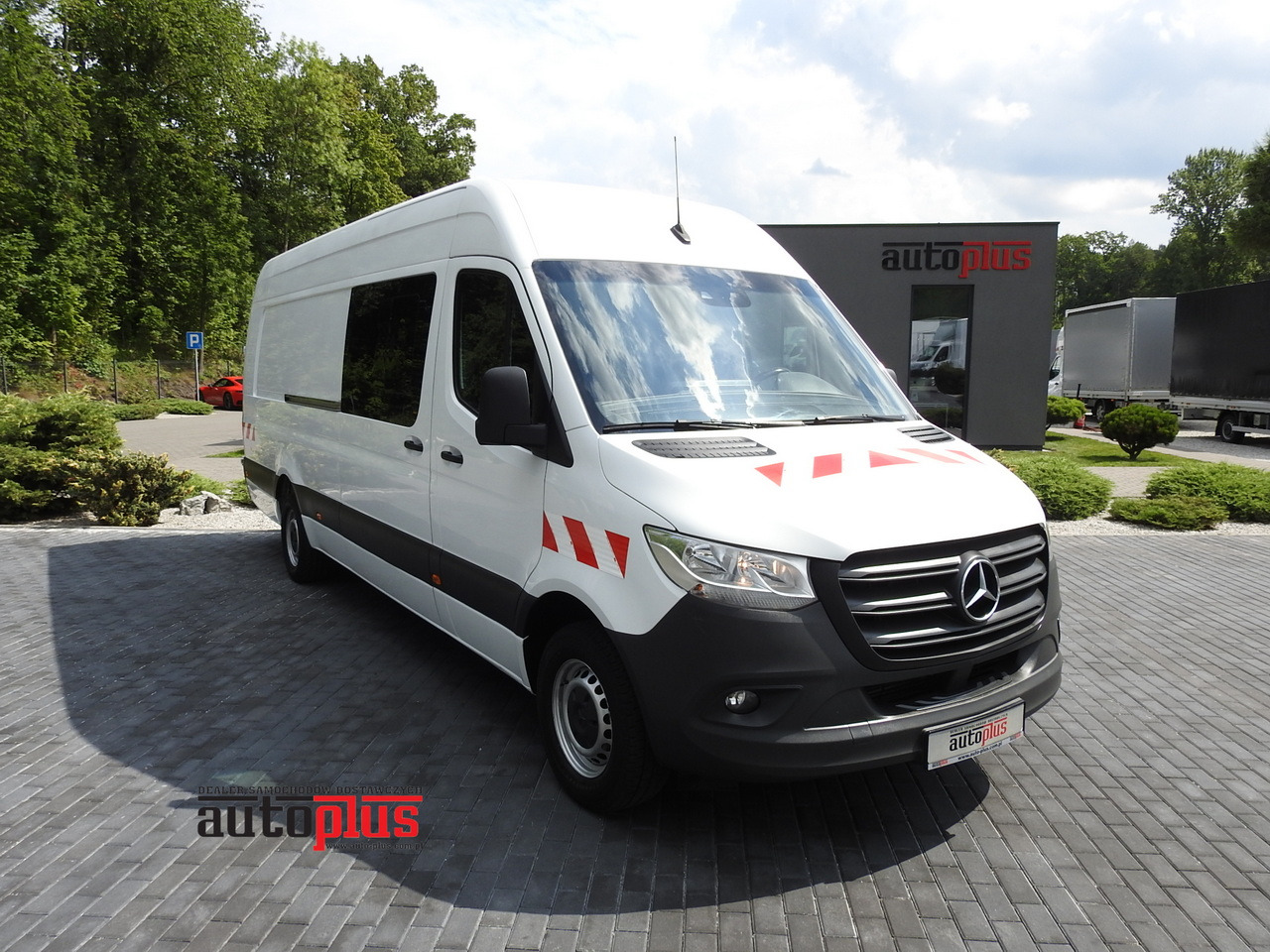 MERCEDES SPRINTER BOX DELIVERY VAN 5 SEATS CRUISE CONTROL NAVIGATION AIR CONDITIONING AUTOMATIC TRANSMISSION 160HP - Furgone chiuso: foto 1 MERCEDES SPRINTER BOX DELIVERY VAN 5 SEATS CRUISE CONTROL NAVIGATION AIR CONDITIONING AUTOMATIC TRANSMISSION 160HP - Furgone chiuso: foto 1