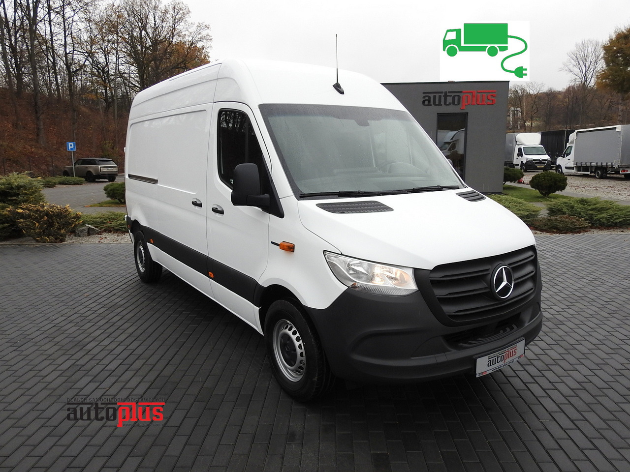 MERCEDES eSprinter NEW ELECTRIC VAN AUTOMATIC TRANSMISSION GUARANTEE 95HP - Furgone chiuso, Furgone elettrico: foto 1 MERCEDES eSprinter NEW ELECTRIC VAN AUTOMATIC TRANSMISSION GUARANTEE 95HP - Furgone chiuso, Furgone elettrico: foto 1