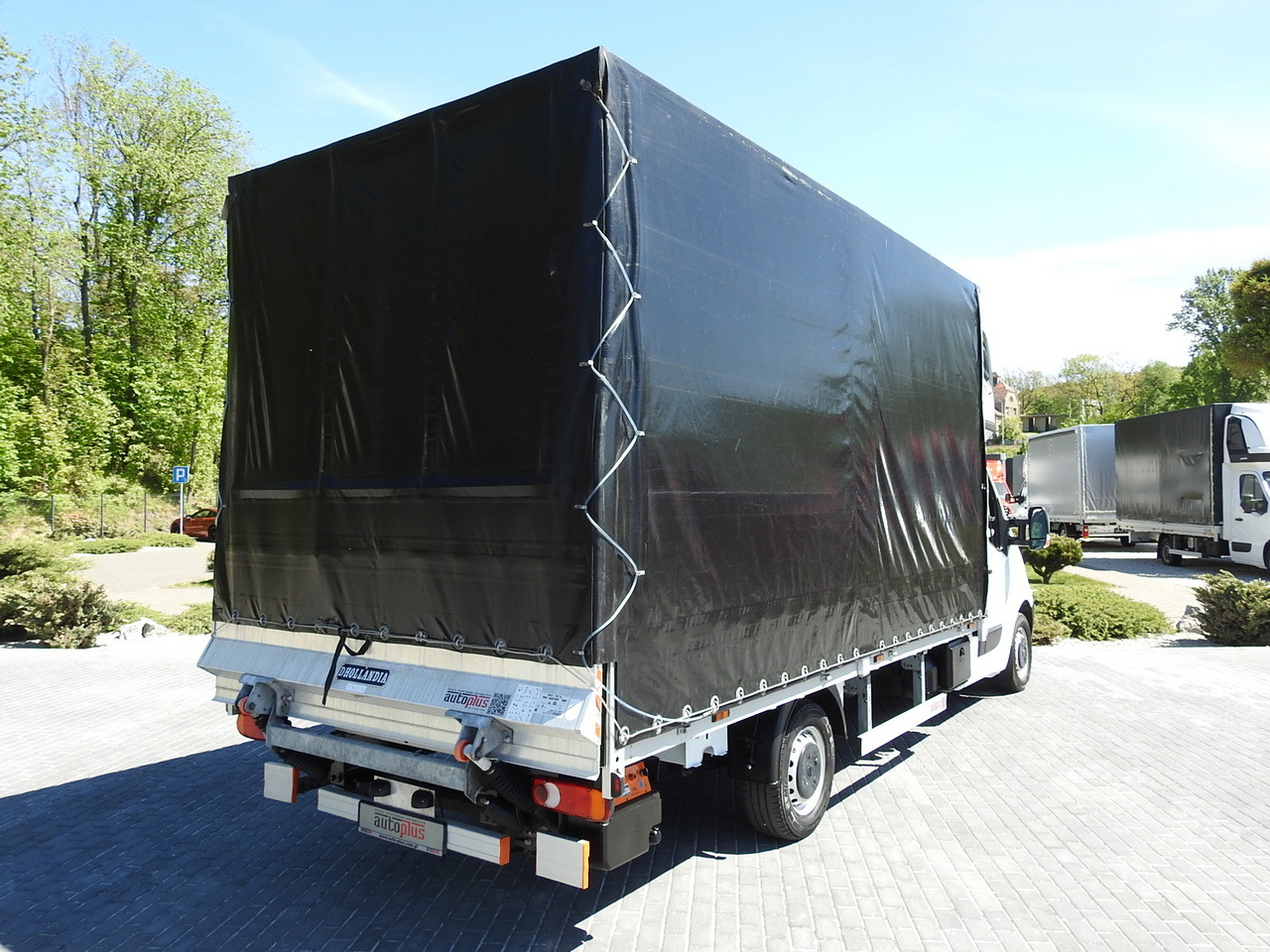 OPEL MOVANO TARPAULIN LIFT 9 PALLETS WEBASTO CRUISE CONTROL LED LIGHTS PNEUMATICS AIR CONDITIONING 160HP - Furgone centinato: foto 3 OPEL MOVANO TARPAULIN LIFT 9 PALLETS WEBASTO CRUISE CONTROL LED LIGHTS PNEUMATICS AIR CONDITIONING 160HP - Furgone centinato: foto 3