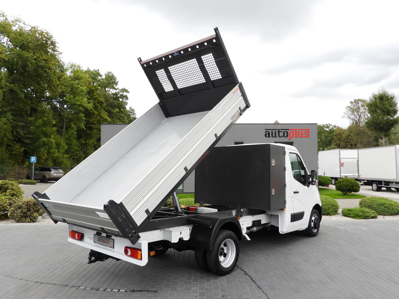 OPEL MOVANO TIPPER NAVIGATION LED LIGHTS TWIN WHEELS AIR CONDITIONING 145HP - Furgone ribaltabile: foto 3 OPEL MOVANO TIPPER NAVIGATION LED LIGHTS TWIN WHEELS AIR CONDITIONING 145HP - Furgone ribaltabile: foto 3