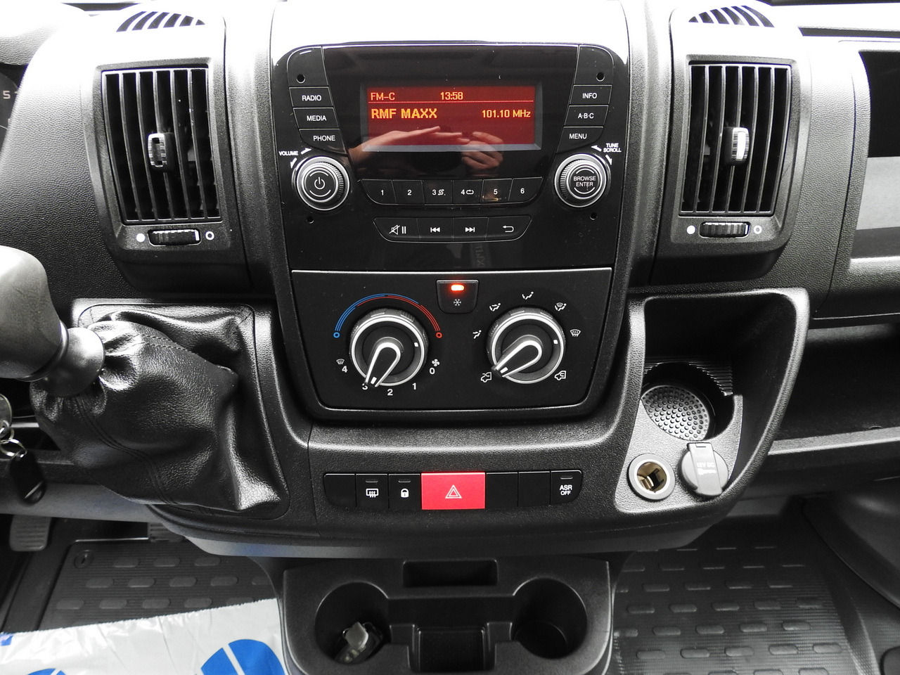 Furgone frigo PEUGEOT BOXER REFRIGERATOR VAN -5*C TWO COMPARTMENTS CRUISE CONTROL AIR CONDITIONING  120HP: foto 38