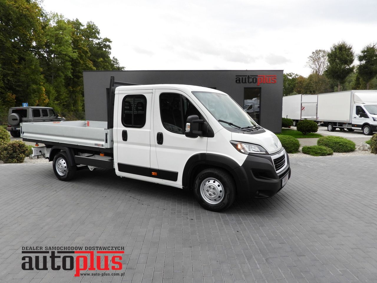 PEUGEOT BOXER STAKE BODY DOUBLE CABIN DOKA 7 SEATS CRUISE CONTROL AIR CONDITIONING 140HP - Furgone doppia cabina: foto 1 PEUGEOT BOXER STAKE BODY DOUBLE CABIN DOKA 7 SEATS CRUISE CONTROL AIR CONDITIONING 140HP - Furgone doppia cabina: foto 1