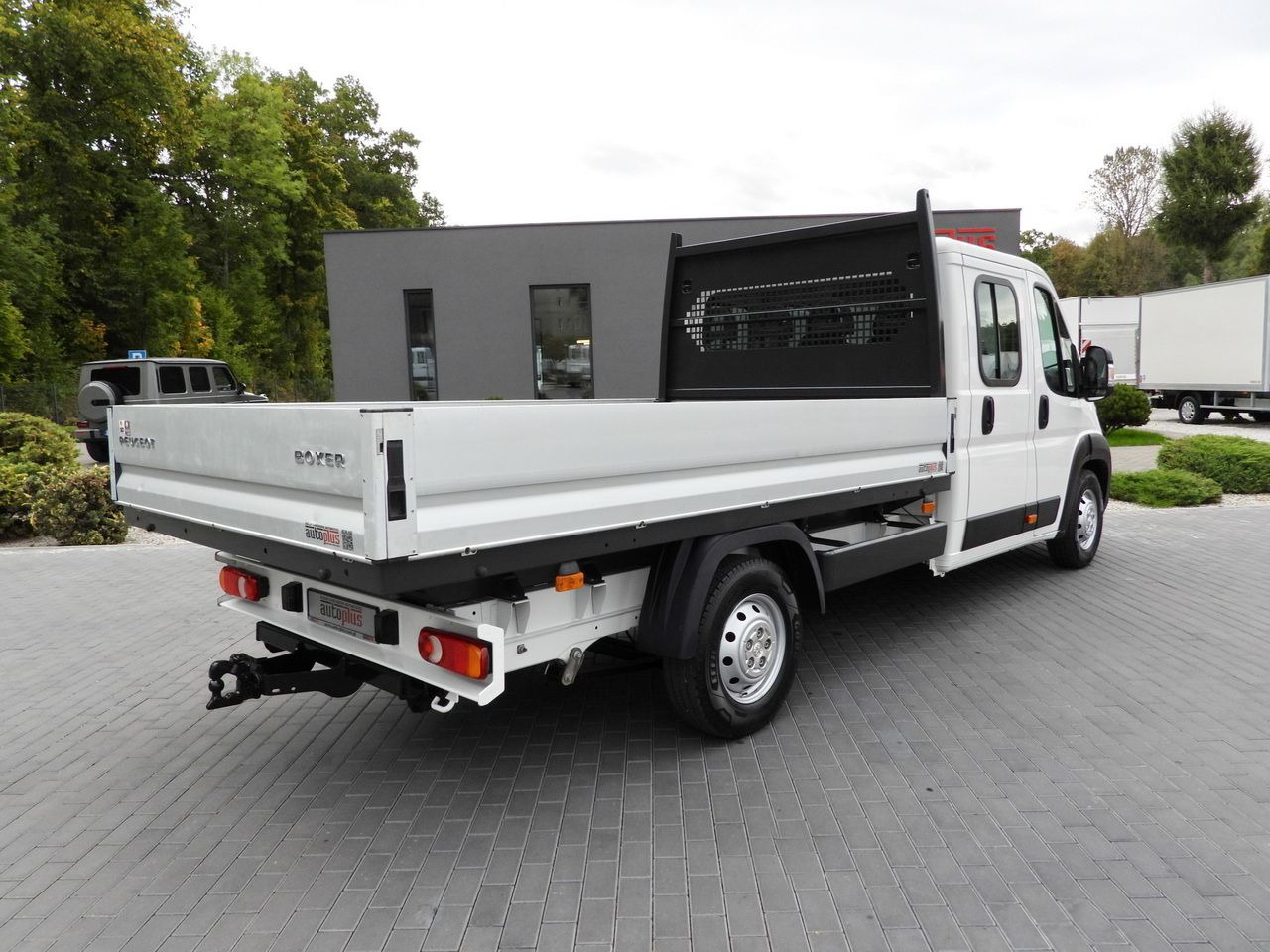 PEUGEOT BOXER STAKE BODY DOUBLE CABIN DOKA 7 SEATS CRUISE CONTROL AIR CONDITIONING 140HP - Furgone con cassone fisso: foto 4 PEUGEOT BOXER STAKE BODY DOUBLE CABIN DOKA 7 SEATS CRUISE CONTROL AIR CONDITIONING 140HP - Furgone con cassone fisso: foto 4
