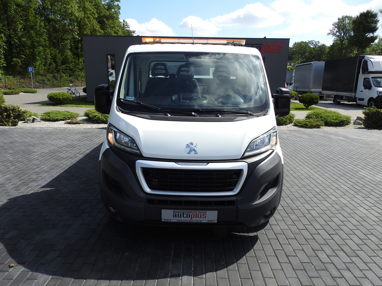 PEUGEOT BOXER THREE-WAY TIPPER AIR CONDITIONING 130HP - Furgone ribaltabile: foto 5 PEUGEOT BOXER THREE-WAY TIPPER AIR CONDITIONING 130HP - Furgone ribaltabile: foto 5