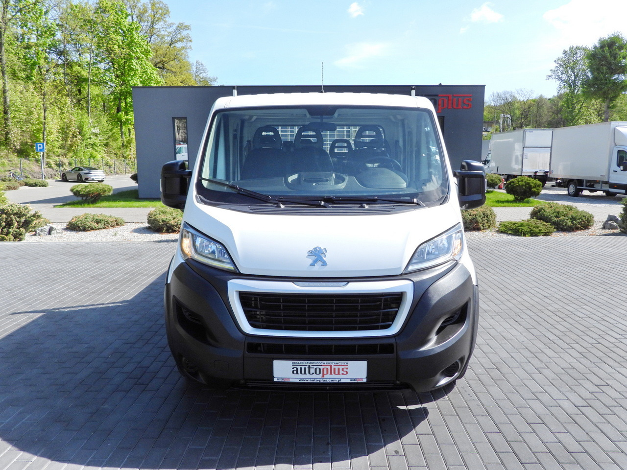 PEUGEOT BOXER TIPPER DOUBLE CABIN DOKA 7 SEATS CRUISE CONTROL AIR CONDITIONING 140HP - Furgone ribaltabile: foto 5 PEUGEOT BOXER TIPPER DOUBLE CABIN DOKA 7 SEATS CRUISE CONTROL AIR CONDITIONING 140HP - Furgone ribaltabile: foto 5