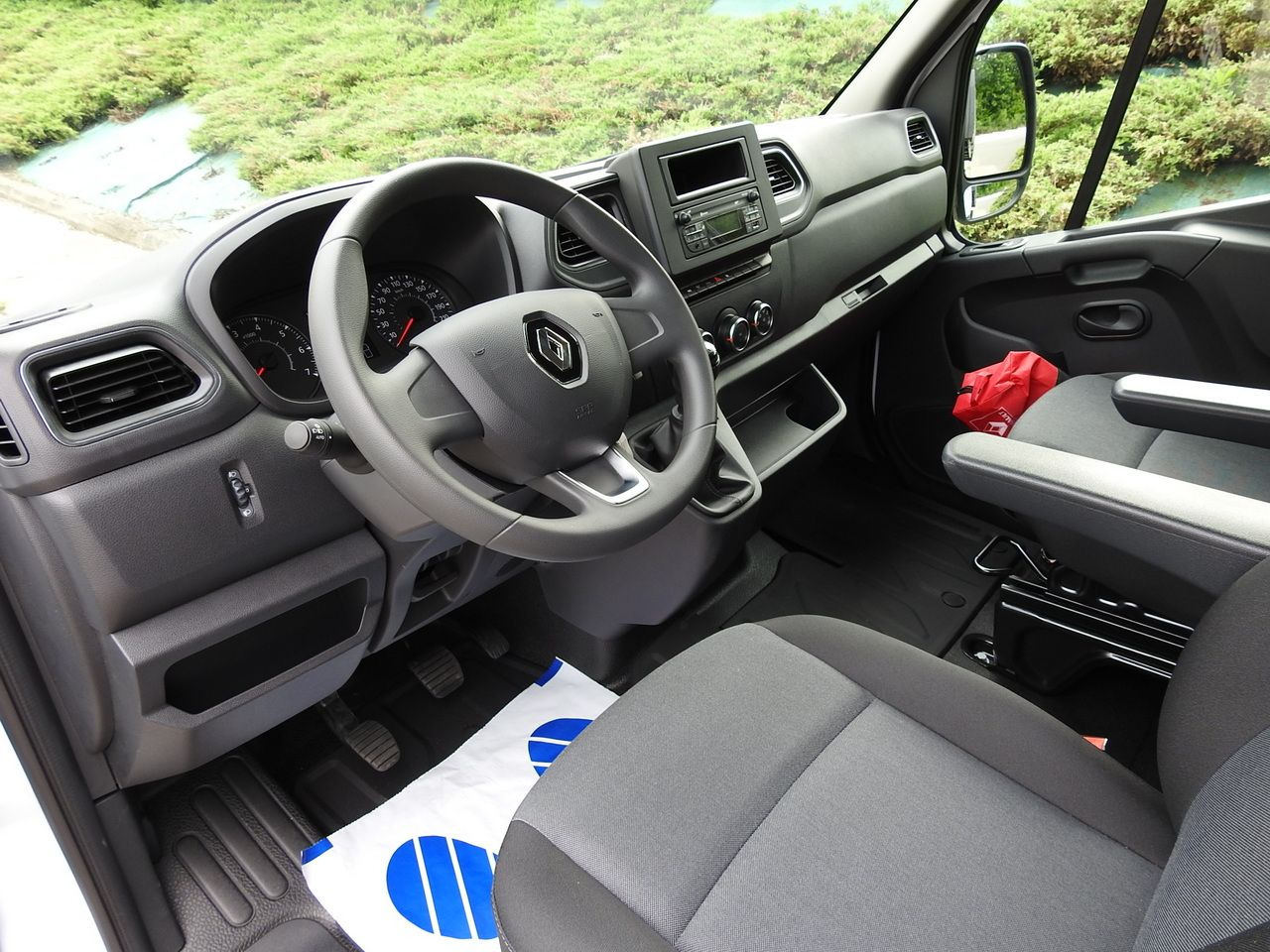 RENAULT MASTER - Furgone ribaltabile: foto 2 RENAULT MASTER - Furgone ribaltabile: foto 2