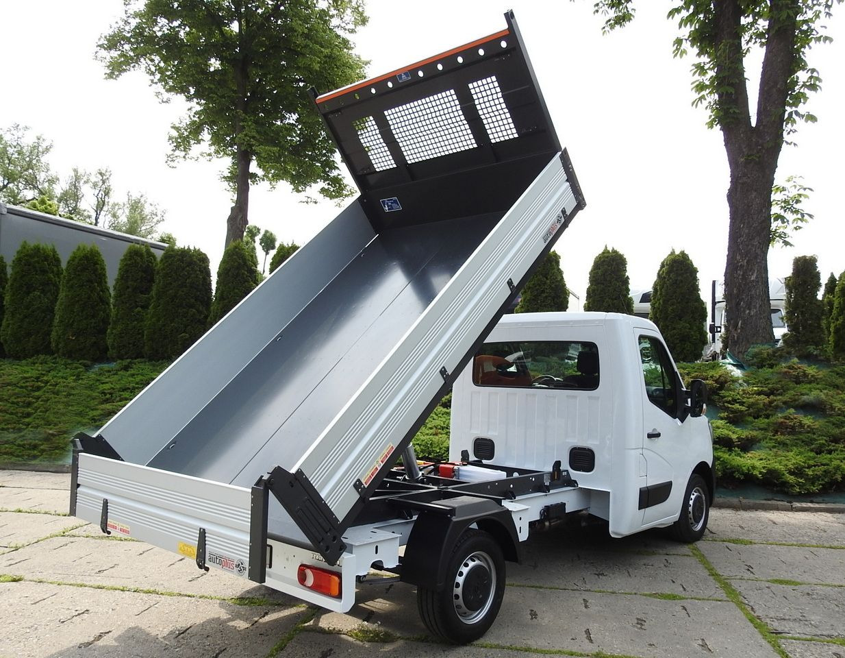 RENAULT MASTER - Furgone ribaltabile: foto 3 RENAULT MASTER - Furgone ribaltabile: foto 3