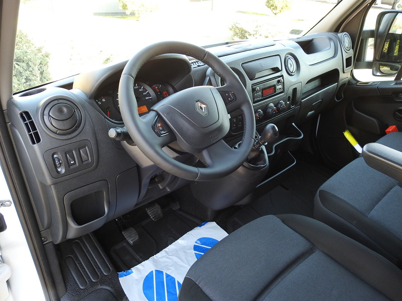 RENAULT MASTER TARPAULIN 10 PALLETS CRUISE CONTROL AIR CONDITIONING PNEUMATICS 170HP - Furgone centinato: foto 2 RENAULT MASTER TARPAULIN 10 PALLETS CRUISE CONTROL AIR CONDITIONING PNEUMATICS 170HP - Furgone centinato: foto 2