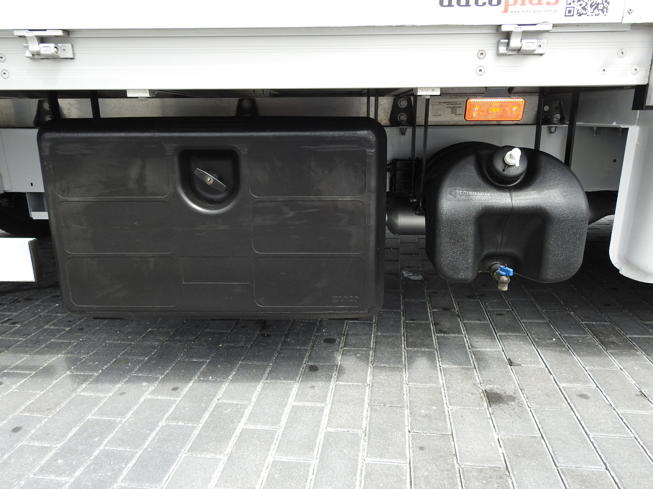 Furgone centinato RENAULT MASTER TARPAULIN 10 PALLETS WEBASTO CRUISE CONTROL AIR CONDITIONING LED LIGHTS 165HP: foto 24 Furgone centinato RENAULT MASTER TARPAULIN 10 PALLETS WEBASTO CRUISE CONTROL AIR CONDITIONING LED LIGHTS 165HP: foto 24