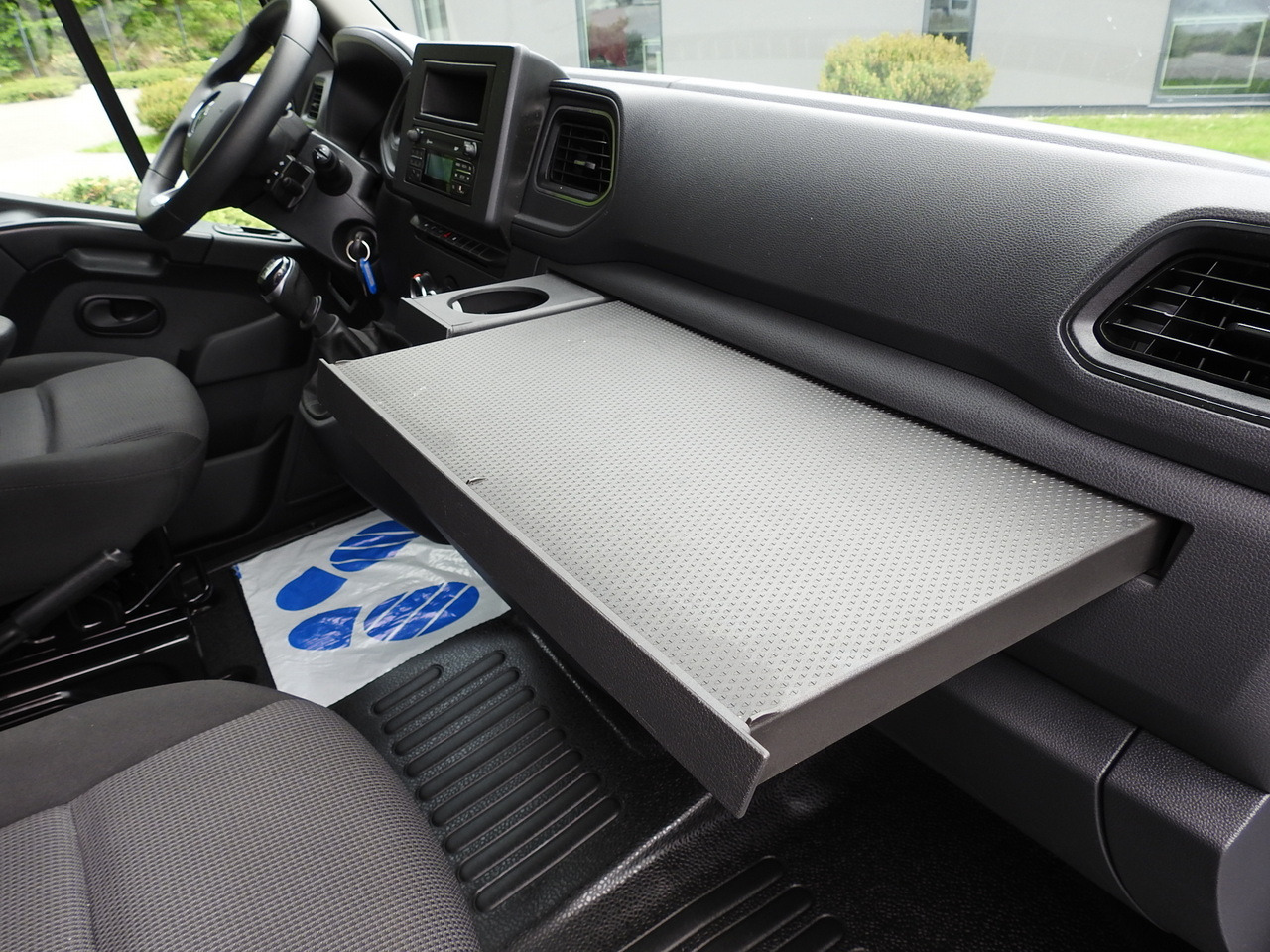 Furgone centinato RENAULT MASTER TARPAULIN 10 PALLETS WEBASTO CRUISE CONTROL AIR CONDITIONING LED LIGHTS 165HP: foto 42 Furgone centinato RENAULT MASTER TARPAULIN 10 PALLETS WEBASTO CRUISE CONTROL AIR CONDITIONING LED LIGHTS 165HP: foto 42