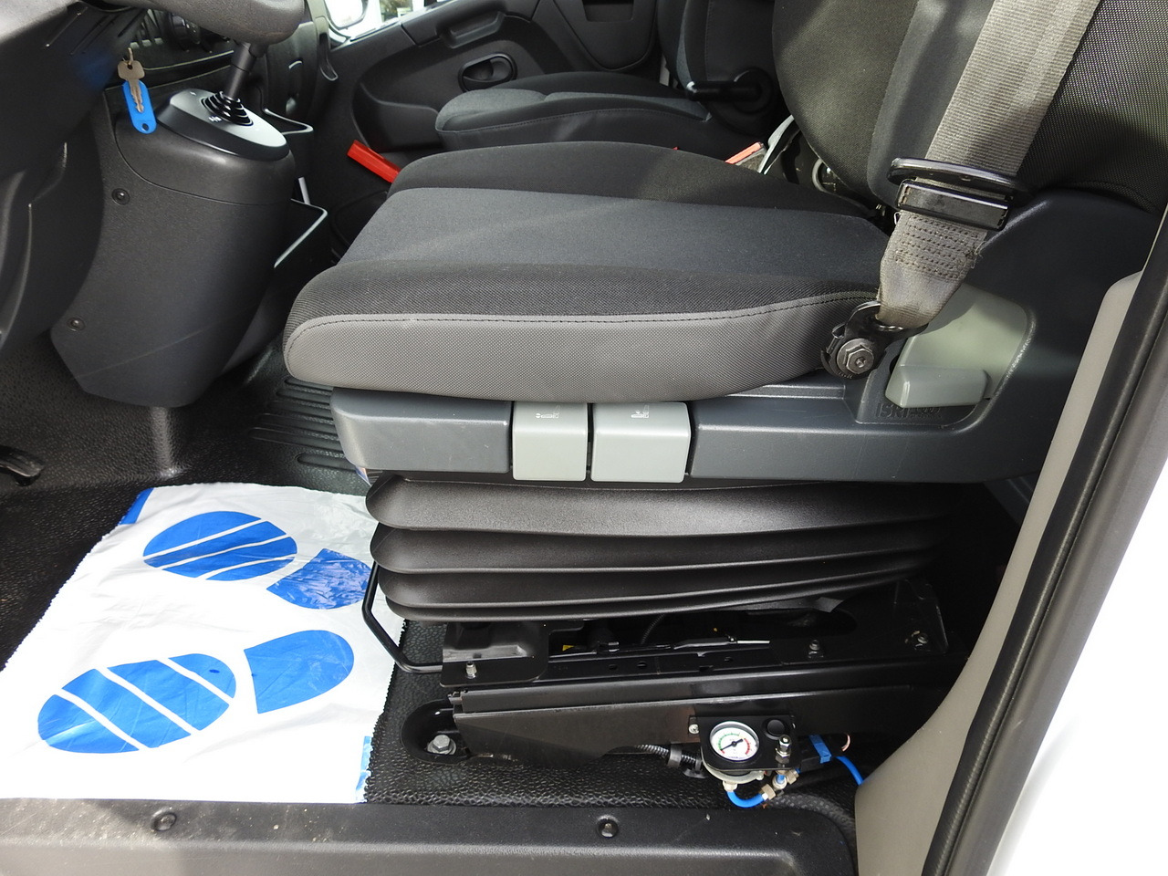 Furgone centinato RENAULT MASTER TARPAULIN 10 PALLETS WEBASTO CRUISE CONTROL AIR CONDITIONING PNEUMATICS AUTOMATIC TRANSMISSION   170HP: foto 26