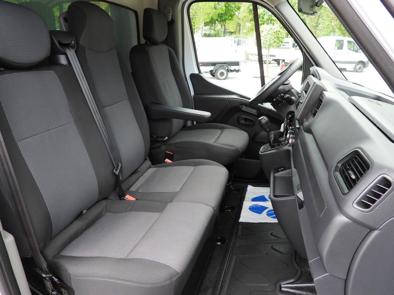 Furgone centinato RENAULT MASTER TARPAULIN 10 PALLETS WEBASTO CRUISE CONTROL LED LIGHTS PNEUMATICS AIR CONDITIONING 165HP: foto 43 Furgone centinato RENAULT MASTER TARPAULIN 10 PALLETS WEBASTO CRUISE CONTROL LED LIGHTS PNEUMATICS AIR CONDITIONING 165HP: foto 43