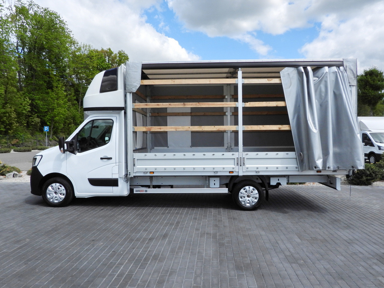 Furgone centinato RENAULT MASTER TARPAULIN 10 PALLETS WEBASTO CRUISE CONTROL LED LIGHTS PNEUMATICS AIR CONDITIONING 165HP: foto 7 Furgone centinato RENAULT MASTER TARPAULIN 10 PALLETS WEBASTO CRUISE CONTROL LED LIGHTS PNEUMATICS AIR CONDITIONING 165HP: foto 7