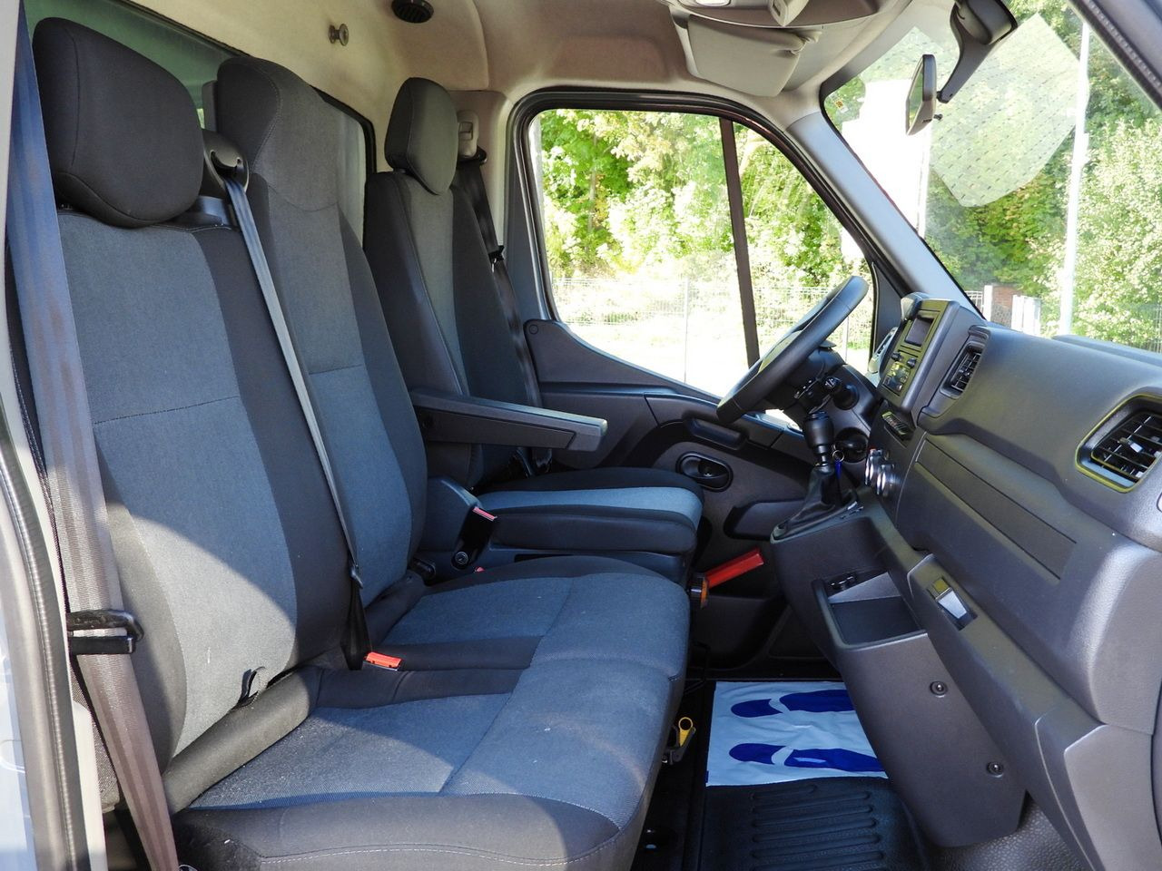 Furgone centinato RENAULT MASTER TARPAULIN 10 PALLETS WEBASTO CRUISE CONTROL LED LIGHTS PNEUMATICS AIR CONDITIONING  165HP: foto 35