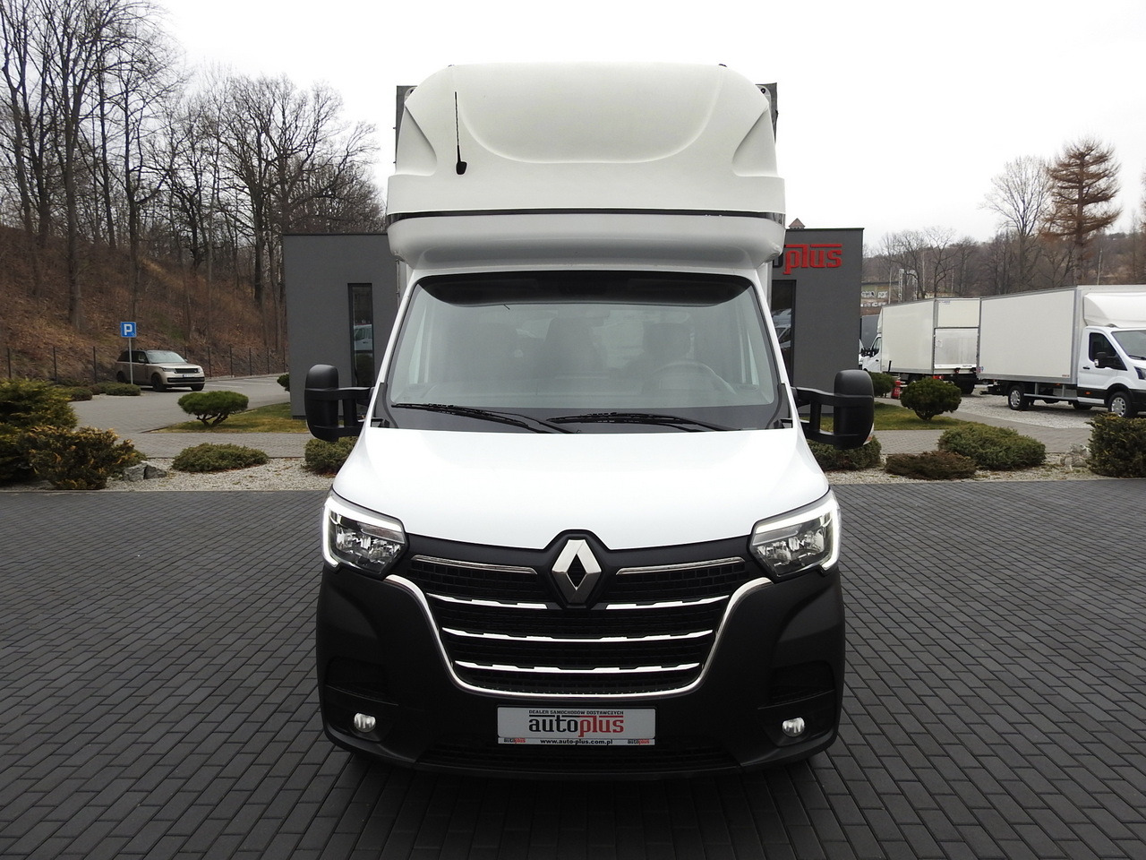 RENAULT MASTER TARPAULIN 10 PALLETS WEBASTO CRUISE CONTROL LED LIGHTS PNEUMATICS AIR CONDITIONING 165HP - Furgone centinato: foto 5 RENAULT MASTER TARPAULIN 10 PALLETS WEBASTO CRUISE CONTROL LED LIGHTS PNEUMATICS AIR CONDITIONING 165HP - Furgone centinato: foto 5