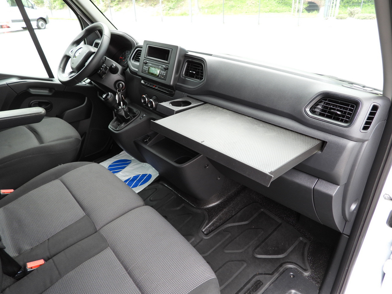 Furgone centinato RENAULT MASTER TARPAULIN 10 PALLETS WEBASTO CRUISE CONTROL LED LIGHTS PNEUMATICS AIR CONDITIONING 165HP: foto 45 Furgone centinato RENAULT MASTER TARPAULIN 10 PALLETS WEBASTO CRUISE CONTROL LED LIGHTS PNEUMATICS AIR CONDITIONING 165HP: foto 45