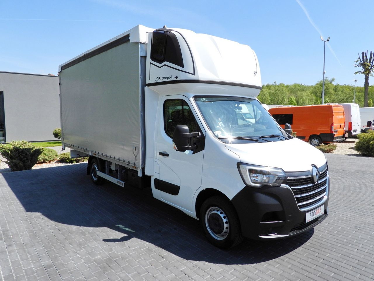 RENAULT MASTER TARPAULIN 10 PALLETS WEBASTO CRUISE CONTROL LED LIGHTS PNEUMATICS AIR CONDITIONING 165HP - Furgone centinato: foto 4 RENAULT MASTER TARPAULIN 10 PALLETS WEBASTO CRUISE CONTROL LED LIGHTS PNEUMATICS AIR CONDITIONING 165HP - Furgone centinato: foto 4