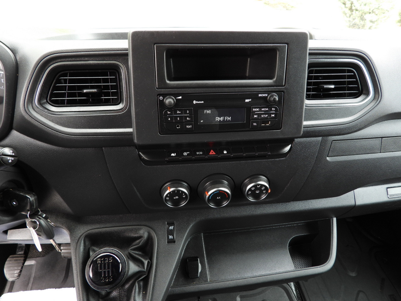 Furgone centinato RENAULT MASTER TARPAULIN 10 PALLETS WEBASTO CRUISE CONTROL LED LIGHTS PNEUMATICS AIR CONDITIONING 165HP: foto 36 Furgone centinato RENAULT MASTER TARPAULIN 10 PALLETS WEBASTO CRUISE CONTROL LED LIGHTS PNEUMATICS AIR CONDITIONING 165HP: foto 36