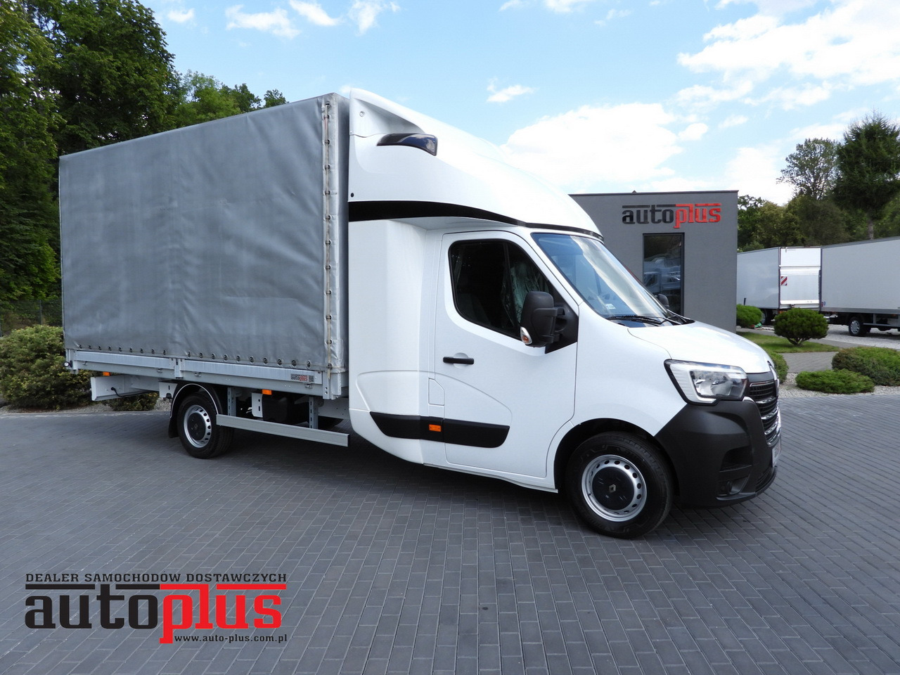 RENAULT MASTER TARPAULIN 8 PALLETS WEBASTO CRUISE CONTROL LED LIGHTS PNEUMATICS AIR CONDITIONING 165HP - Furgone centinato: foto 1 RENAULT MASTER TARPAULIN 8 PALLETS WEBASTO CRUISE CONTROL LED LIGHTS PNEUMATICS AIR CONDITIONING 165HP - Furgone centinato: foto 1