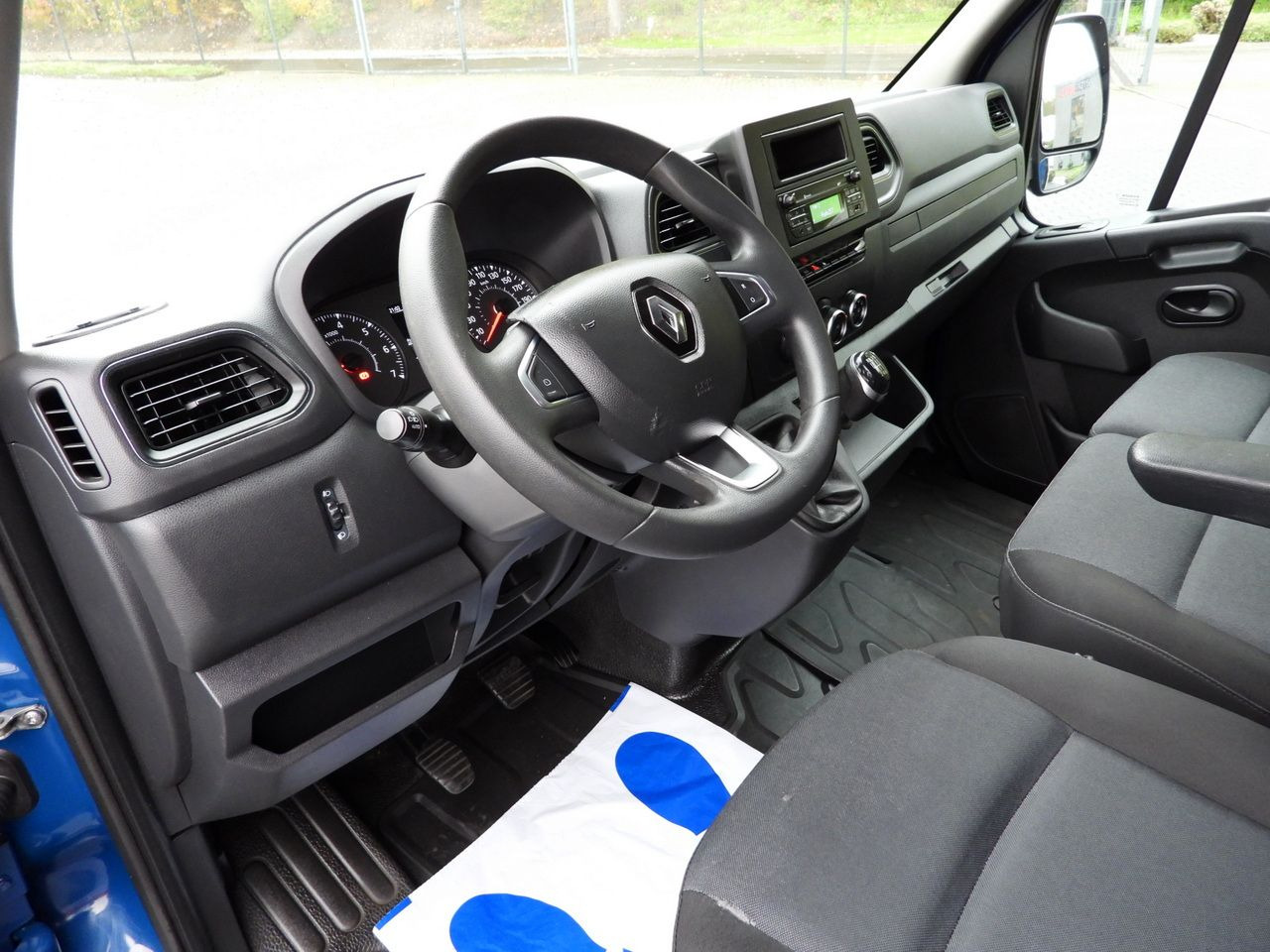 RENAULT MASTER TARPAULIN LIFT 8 PALLETS WEBASTO CRUISE CONTROL LED LIGHTS AIR CONDITIONING 165HP - Furgone centinato: foto 2 RENAULT MASTER TARPAULIN LIFT 8 PALLETS WEBASTO CRUISE CONTROL LED LIGHTS AIR CONDITIONING 165HP - Furgone centinato: foto 2
