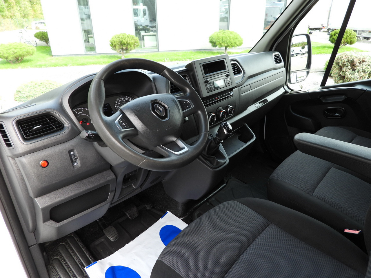 RENAULT MASTER TIPPER CRUISE CONTROL LED LIGHTS TWIN WHEELS AIR CONDITIONING 130HP - Furgone ribaltabile: foto 3 RENAULT MASTER TIPPER CRUISE CONTROL LED LIGHTS TWIN WHEELS AIR CONDITIONING 130HP - Furgone ribaltabile: foto 3