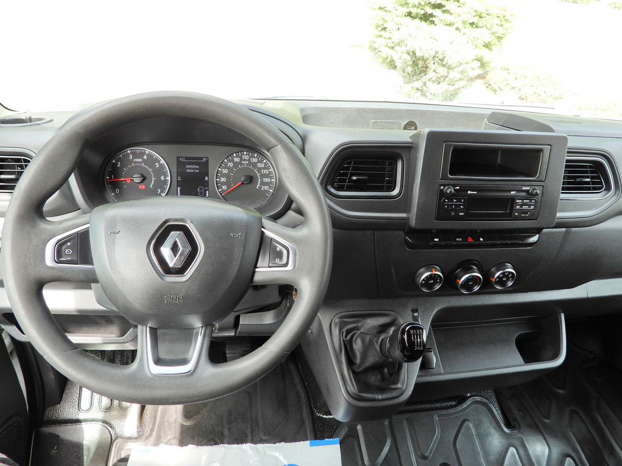 RENAULT MASTER TIPPER CRUISE CONTROL LED LIGHTS TWIN WHEELS AIR CONDITIONING 130HP - Furgone ribaltabile: foto 2 RENAULT MASTER TIPPER CRUISE CONTROL LED LIGHTS TWIN WHEELS AIR CONDITIONING 130HP - Furgone ribaltabile: foto 2