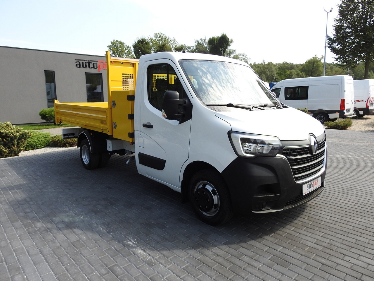 RENAULT MASTER TIPPER CRUISE CONTROL NAVIGATION AIR CONDITIONING LED LIGHTS TWIN WHEELS LOAD WEIGHT 145HP - Furgone ribaltabile: foto 4 RENAULT MASTER TIPPER CRUISE CONTROL NAVIGATION AIR CONDITIONING LED LIGHTS TWIN WHEELS LOAD WEIGHT 145HP - Furgone ribaltabile: foto 4