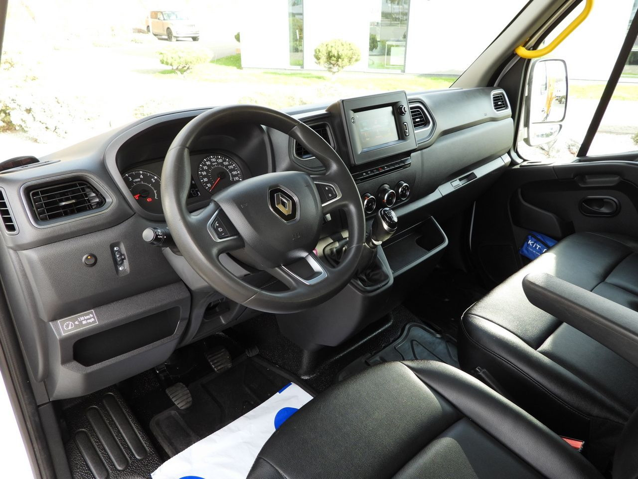 RENAULT MASTER TIPPER DOUBLE CABIN DOKA 7 SEATS CRUISE CONTROL NAVIGATION LED LIGHTS AIR CONDITIONING 145HP - Furgone ribaltabile: foto 2 RENAULT MASTER TIPPER DOUBLE CABIN DOKA 7 SEATS CRUISE CONTROL NAVIGATION LED LIGHTS AIR CONDITIONING 145HP - Furgone ribaltabile: foto 2