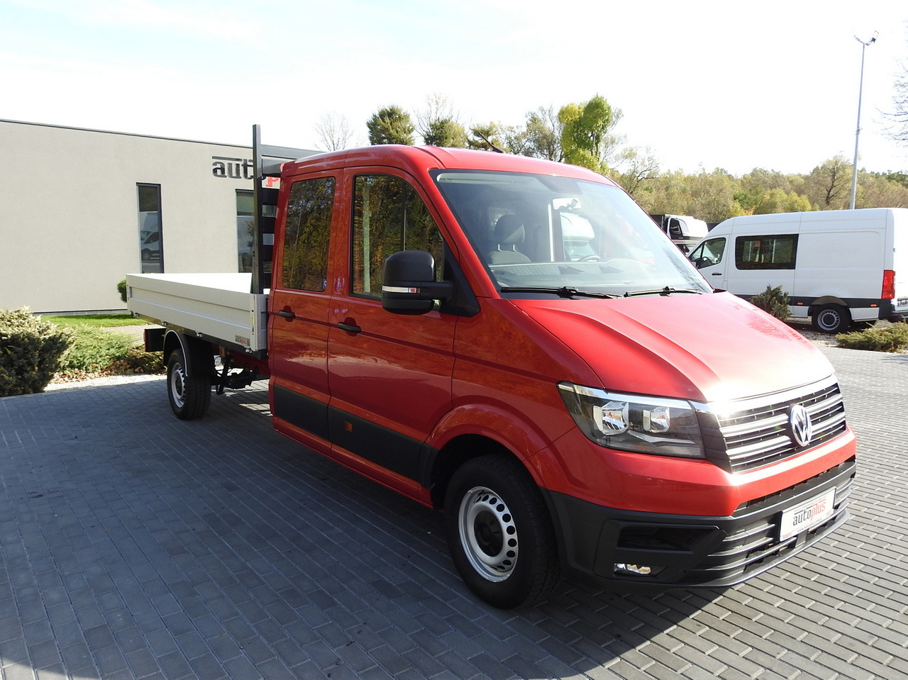 VOLKSWAGEN CRAFTER STAKE BODY DOUBLE CABIN DOKA 7 SEATS AIR CONDITIONING 140HP - Furgone doppia cabina: foto 4 VOLKSWAGEN CRAFTER STAKE BODY DOUBLE CABIN DOKA 7 SEATS AIR CONDITIONING 140HP - Furgone doppia cabina: foto 4
