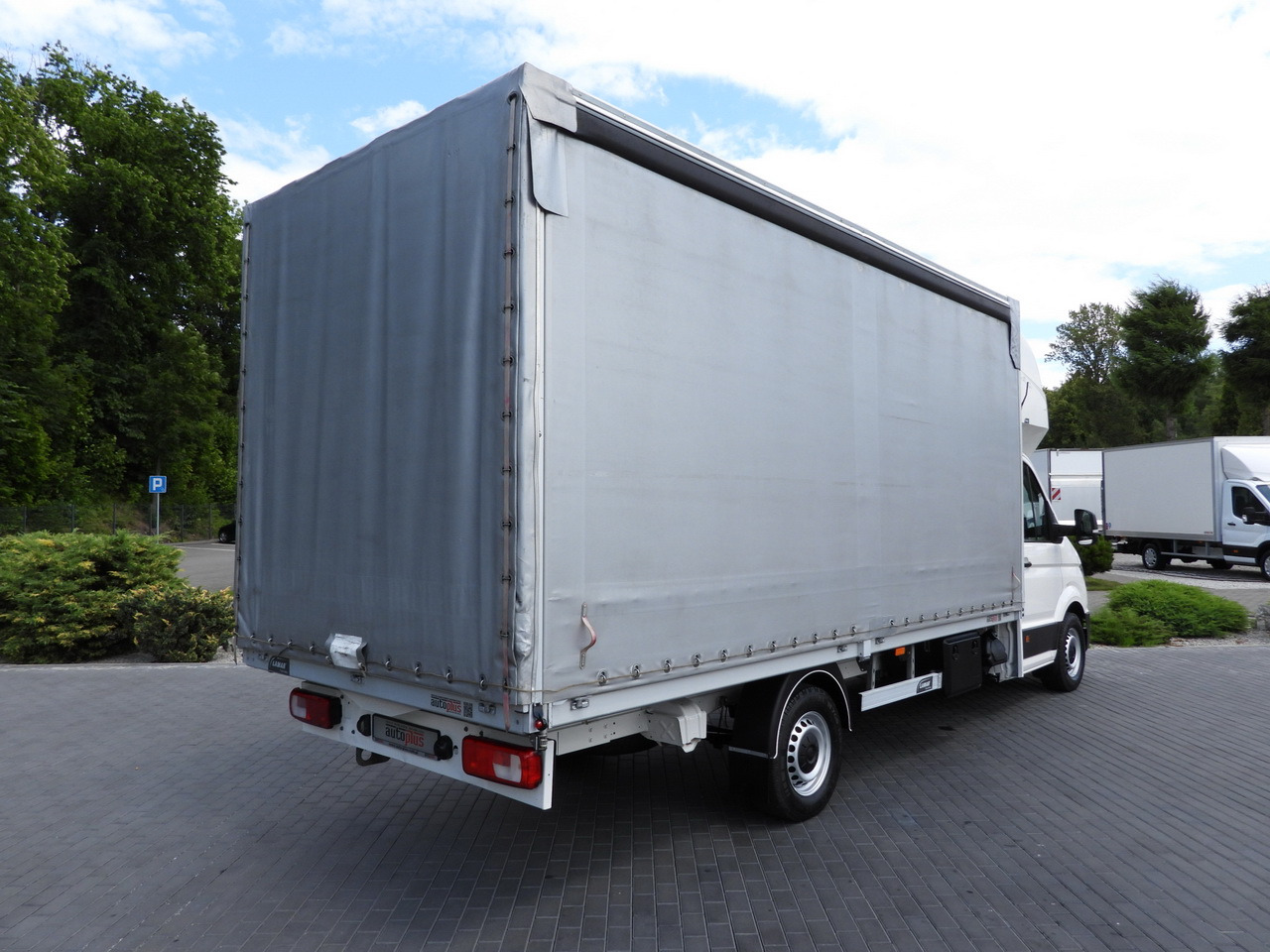 VOLKSWAGEN CRAFTER TARPAULIN 10 PALLETS WEBASTO CRUISE CONTROL AIR CONDITIONING  180HP - Furgone centinato: foto 3 VOLKSWAGEN CRAFTER TARPAULIN 10 PALLETS WEBASTO CRUISE CONTROL AIR CONDITIONING  180HP - Furgone centinato: foto 3