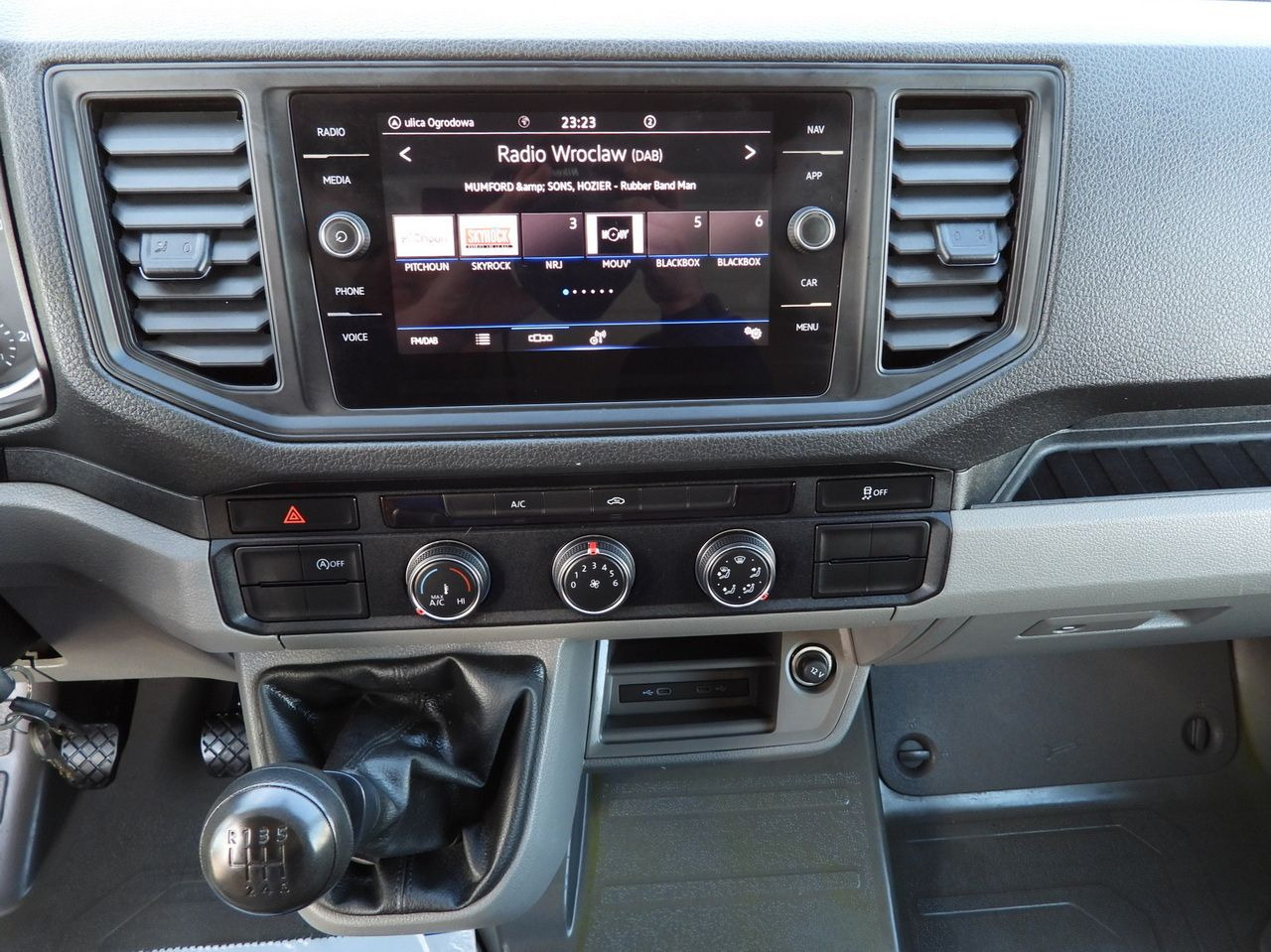 Furgone ribaltabile VOLKSWAGEN CRAFTER TIPPER CRUISE CONTROL NAVIGATION TWIN WHEELS AIR CONDITIONING  180HP: foto 32