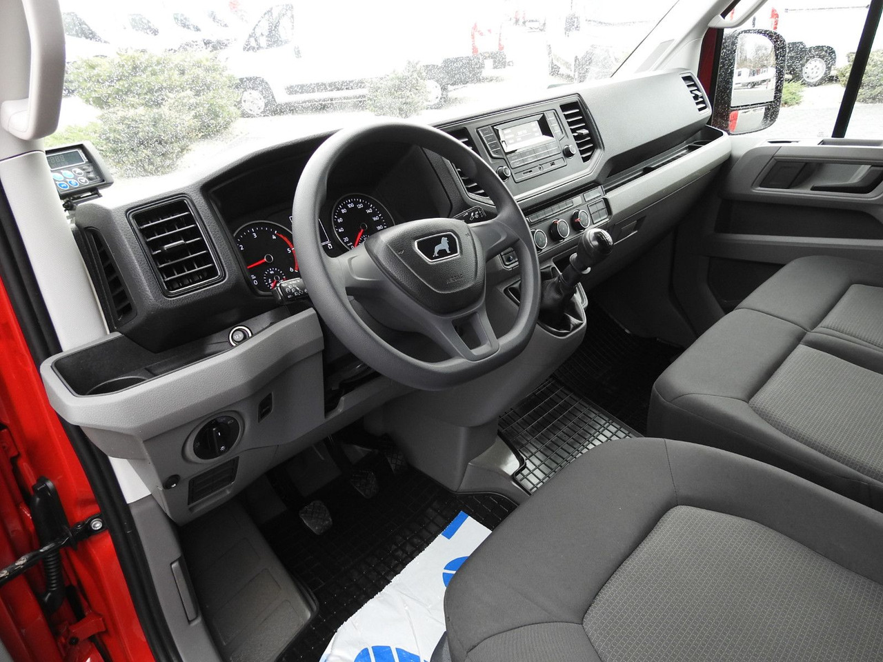 Volkswagen CRAFTER KÜHLKOFFER -5*C 8 PALETEN HEIZFUNKTION - Furgone frigo: foto 2 Volkswagen CRAFTER KÜHLKOFFER -5*C 8 PALETEN HEIZFUNKTION - Furgone frigo: foto 2