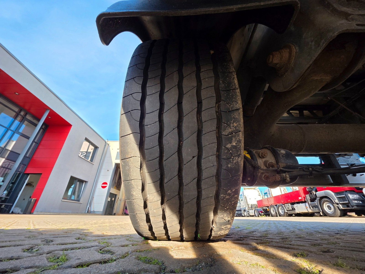 Rimorchio pianale/ Cassonato Ackermann PA-F18/7,1E BPA+ / Baustoff / 40 mm: foto 29 Rimorchio pianale/ Cassonato Ackermann PA-F18/7,1E BPA+ / Baustoff / 40 mm: foto 29