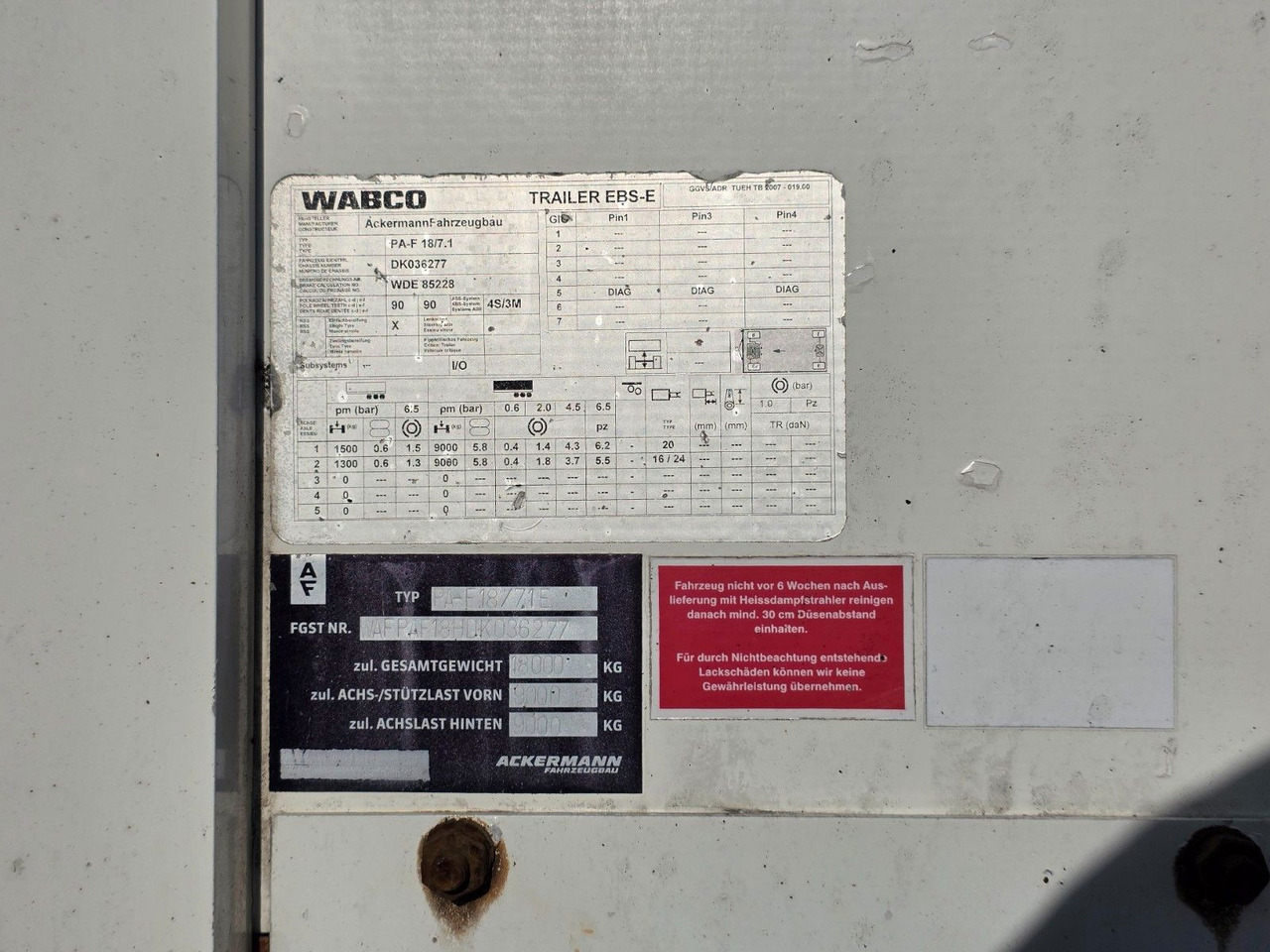 Rimorchio pianale/ Cassonato Ackermann PA-F18/7,1E BPA+ / Baustoff / 40 mm: foto 31 Rimorchio pianale/ Cassonato Ackermann PA-F18/7,1E BPA+ / Baustoff / 40 mm: foto 31