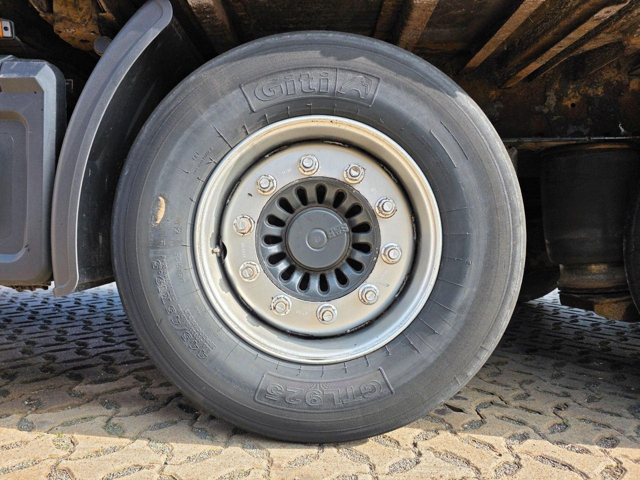 Semirimorchio centinato Kögel SN 24 / Coilmulde / verbreiterbar: foto 43