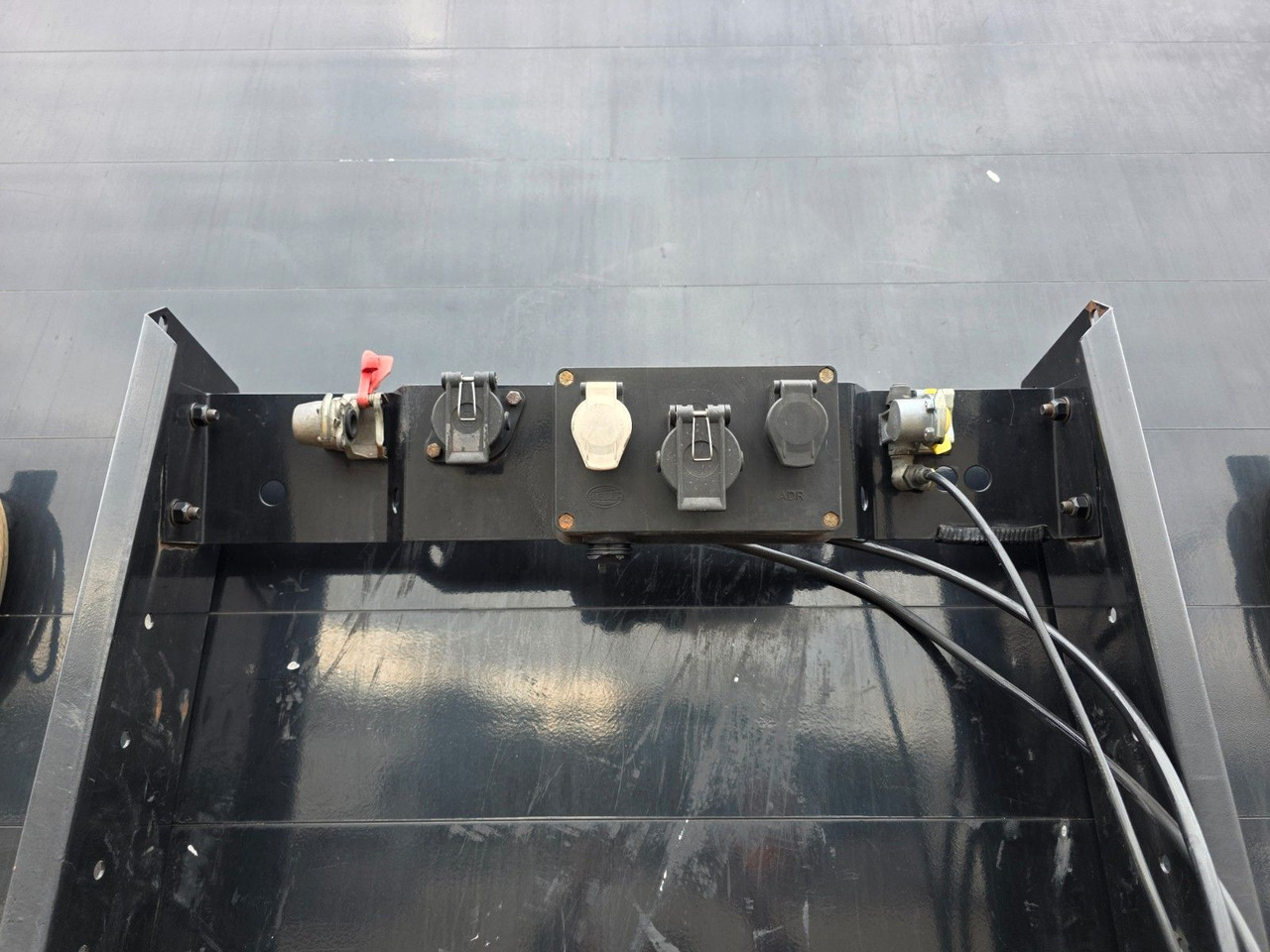 Semirimorchio centinato Kögel SN 24 / Coilmulde / verbreiterbar: foto 25