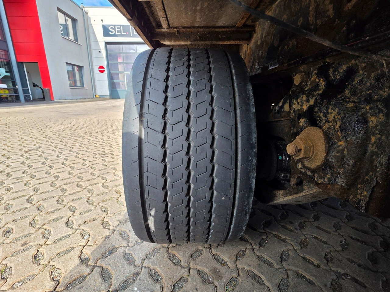 Semirimorchio centinato Kögel SN 24 / Coilmulde / verbreiterbar: foto 40