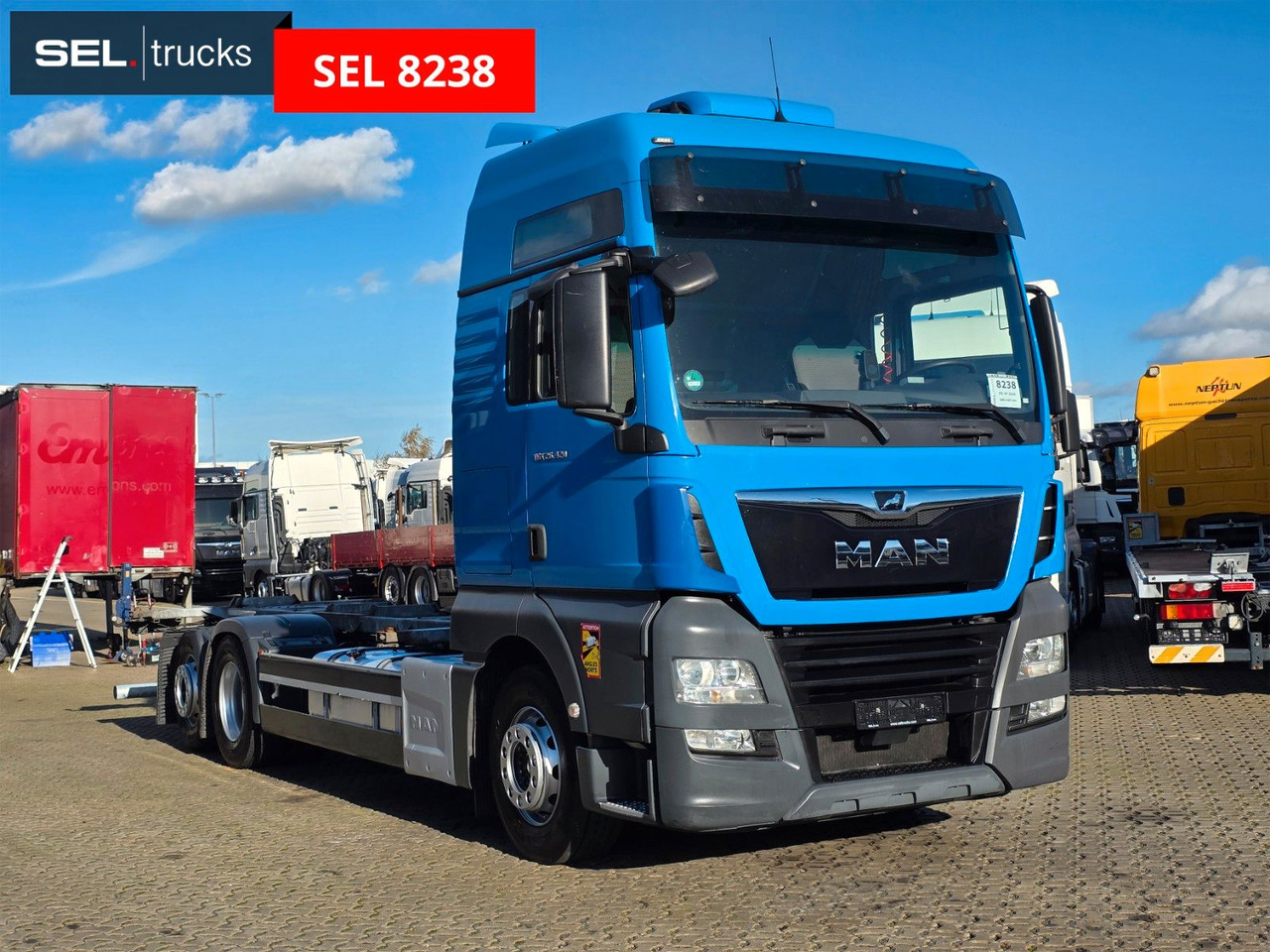 MAN TGX 26.420 6x2-2 LL / Intarder / Standklima - Autocarro portacontainer/ Caisse interchangeable: foto 3 MAN TGX 26.420 6x2-2 LL / Intarder / Standklima - Autocarro portacontainer/ Caisse interchangeable: foto 3