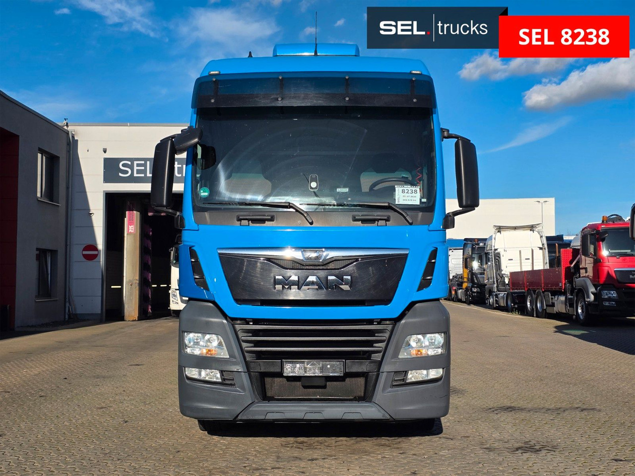 MAN TGX 26.420 6x2-2 LL / Intarder / Standklima - Autocarro portacontainer/ Caisse interchangeable: foto 2 MAN TGX 26.420 6x2-2 LL / Intarder / Standklima - Autocarro portacontainer/ Caisse interchangeable: foto 2