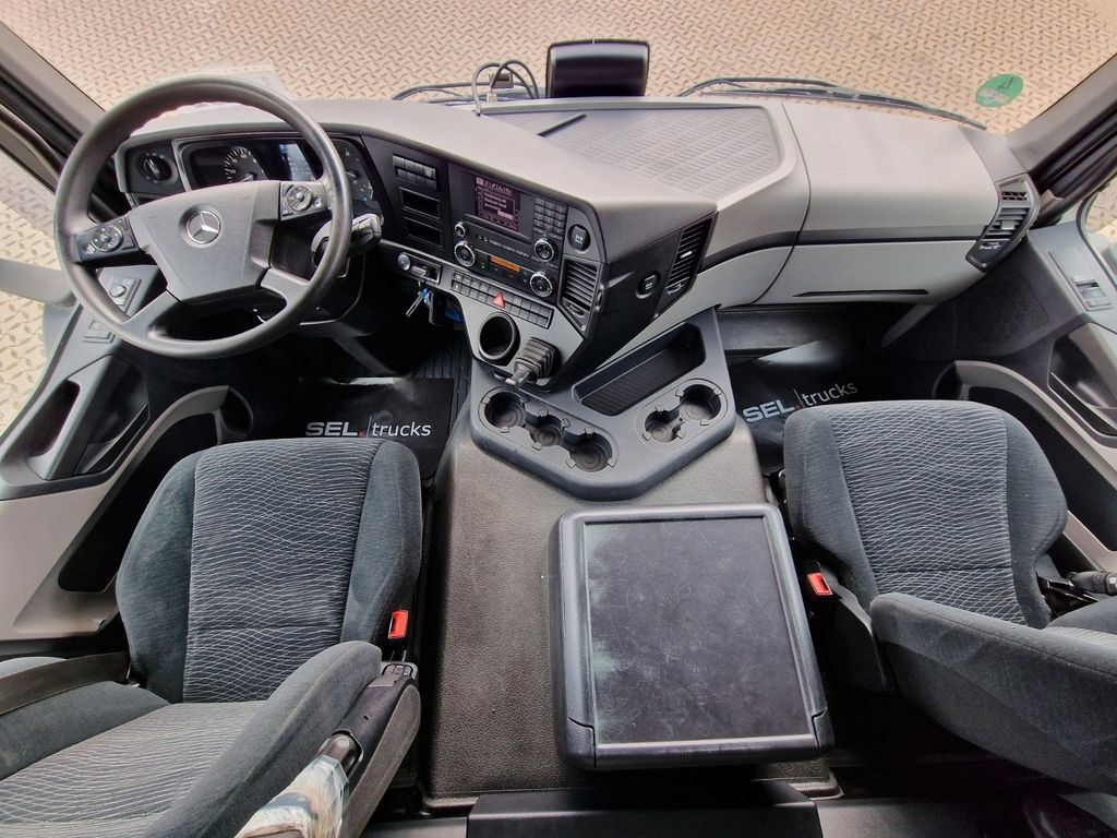 Camion centinato Mercedes-Benz Antos 1830L 4X2: foto 20