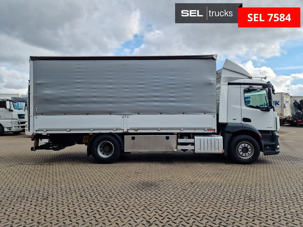 Mercedes-Benz Antos 1840 / Ladebordwand - Camion centinato: foto 4 Mercedes-Benz Antos 1840 / Ladebordwand - Camion centinato: foto 4