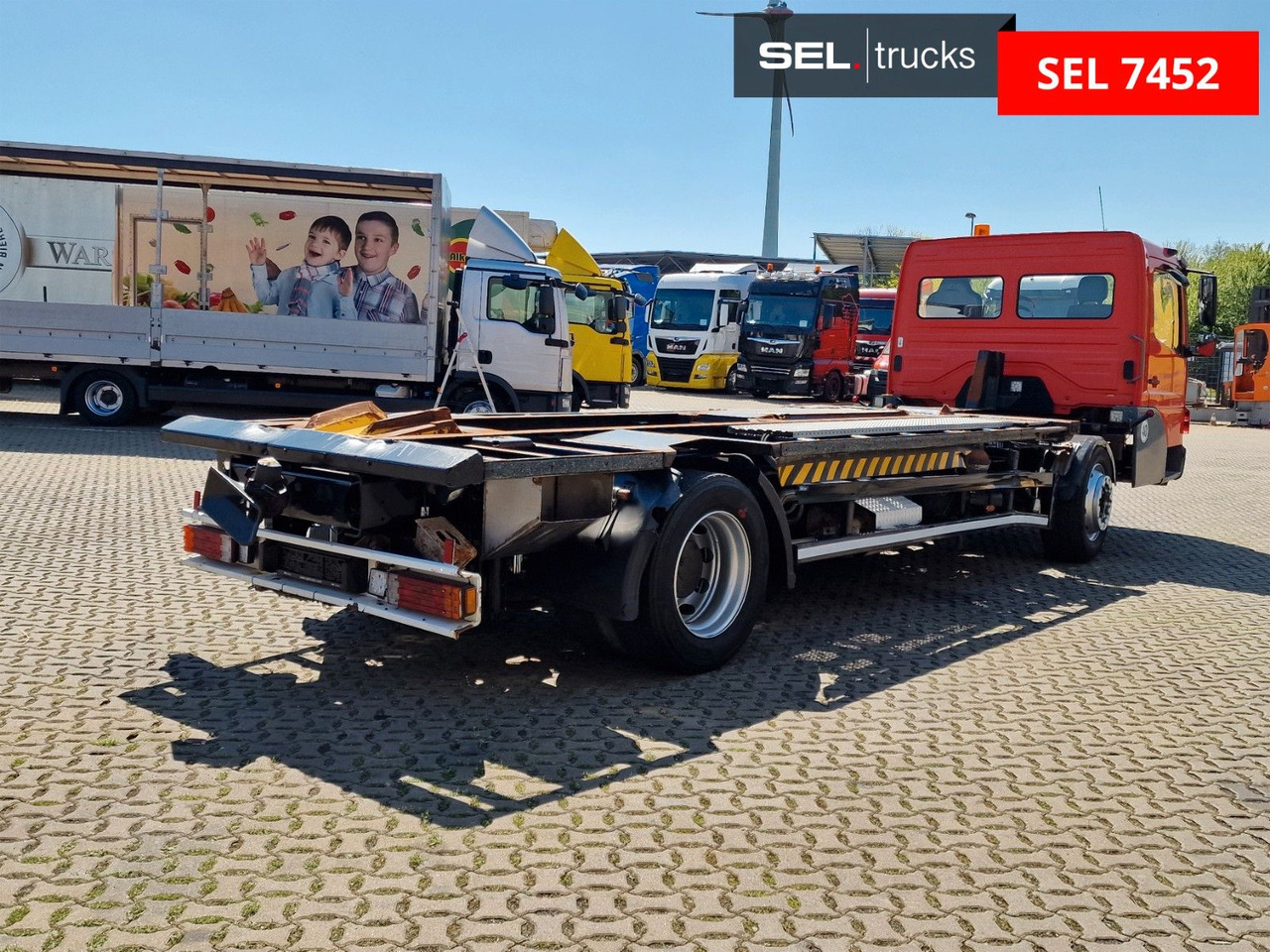 Mercedes-Benz KAMAG WBH 25 / Umsetzer / Wiesel / Rangierer - Autocarro portacontainer/ Caisse interchangeable: foto 5 Mercedes-Benz KAMAG WBH 25 / Umsetzer / Wiesel / Rangierer - Autocarro portacontainer/ Caisse interchangeable: foto 5