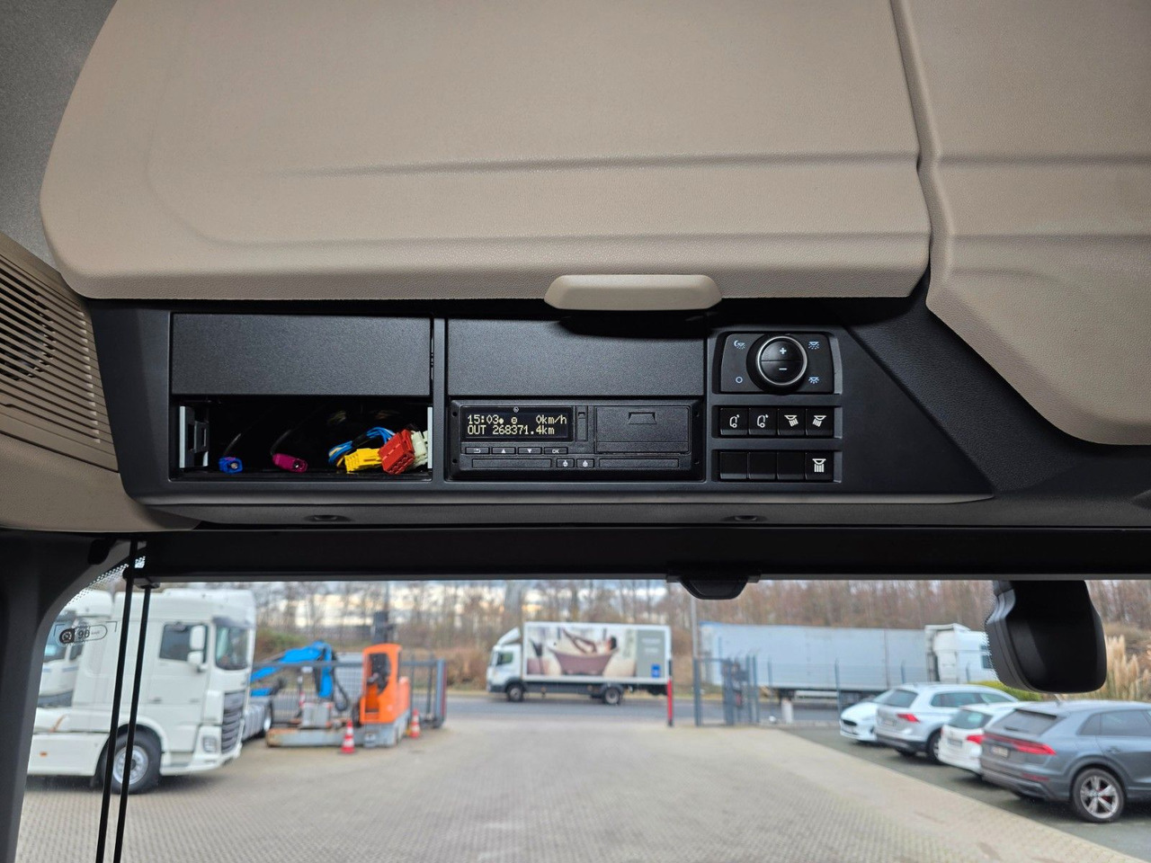 Trattore stradale DAF XF 530 FT / Intarder / 2 Tanks / Stanklima / 6E: foto 34