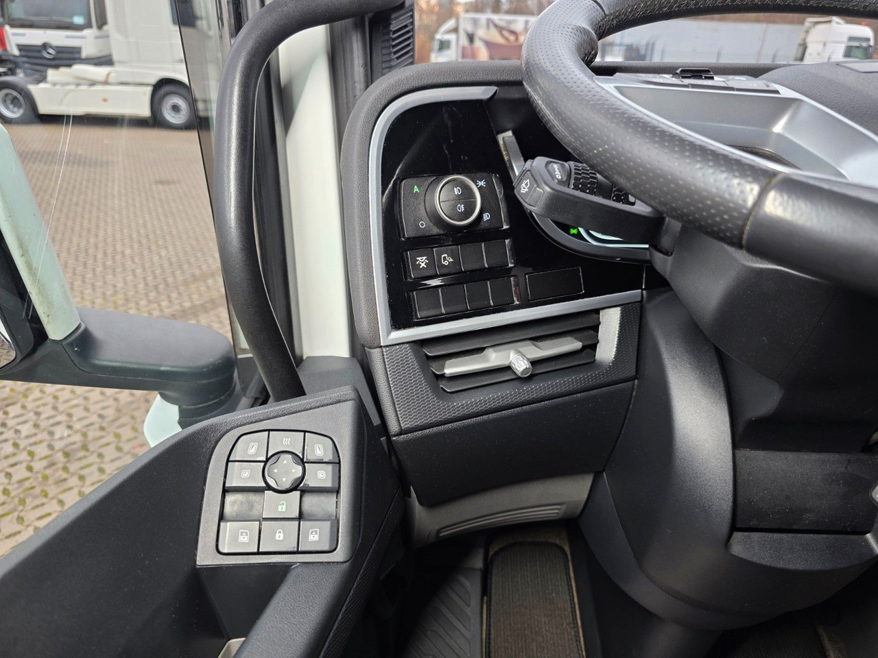 Trattore stradale DAF XF 530 FT / Intarder / 2 Tanks / Stanklima / 6E: foto 40