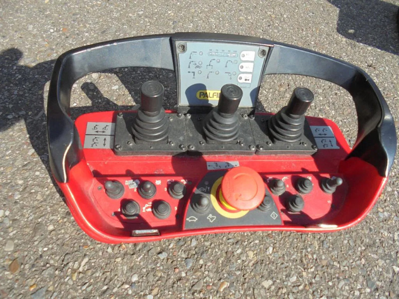 Camion immondizia DAF FAN 75 240: foto 20 Camion immondizia DAF FAN 75 240: foto 20