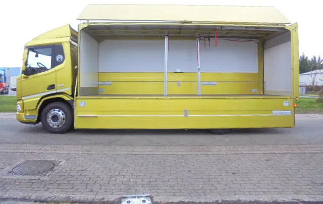 DAF XD 370 FA DEMO MET FABRIEKS GARANTIE NL TRUCK - Autocarro furgonato: foto 1 DAF XD 370 FA DEMO MET FABRIEKS GARANTIE NL TRUCK - Autocarro furgonato: foto 1