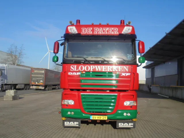 DAF XF 105 410 FAD 8X4 STEEL SUSPENSION - Autocarro scarrabile: foto 3 DAF XF 105 410 FAD 8X4 STEEL SUSPENSION - Autocarro scarrabile: foto 3