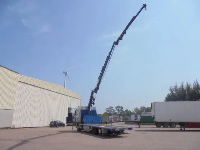 DAF XF 105 XF105 NL TRUCK - Camion con gru: foto 3 DAF XF 105 XF105 NL TRUCK - Camion con gru: foto 3